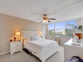 1300 NE Miami Gardens Dr 320E, Miami FL 33179