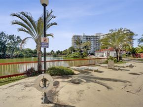 1300 NE Miami Gardens Dr 320E, Miami FL 33179