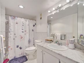 1300 NE Miami Gardens Dr 320E, Miami FL 33179