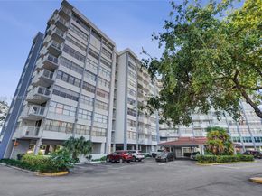 1300 NE Miami Gardens Dr 320E, Miami FL 33179