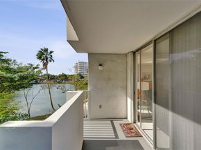 1300 NE Miami Gardens Dr 320E, Miami FL 33179