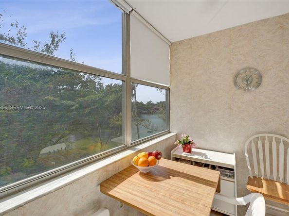 1300 NE Miami Gardens Dr 320E, Miami FL 33179