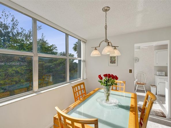 1300 NE Miami Gardens Dr 320E, Miami FL 33179