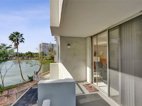 1300 NE Miami Gardens Dr 320E, Miami FL 33179