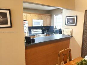 8889 Fontainebleau Blvd 204, Miami FL 33172