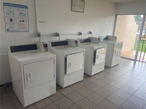 8889 Fontainebleau Blvd 204, Miami FL 33172