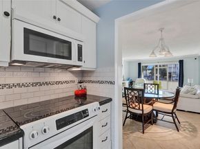 2600 Diana Dr 104, Hallandale Beach FL 33009