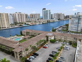 2600 Diana Dr 104, Hallandale Beach FL 33009