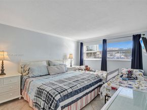 2600 Diana Dr 104, Hallandale Beach FL 33009