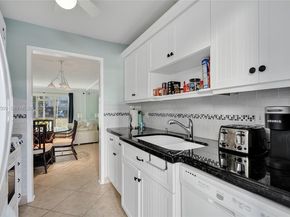 2600 Diana Dr 104, Hallandale Beach FL 33009