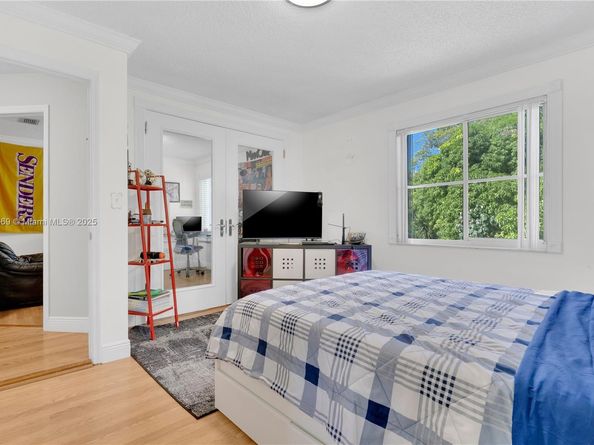 11126 SW 148th Pl, Miami FL 33196