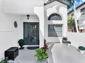 11126 SW 148th Pl, Miami FL 33196