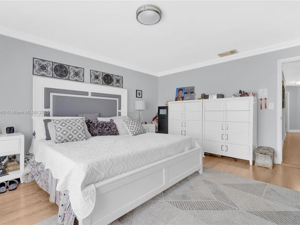 11126 SW 148th Pl, Miami FL 33196