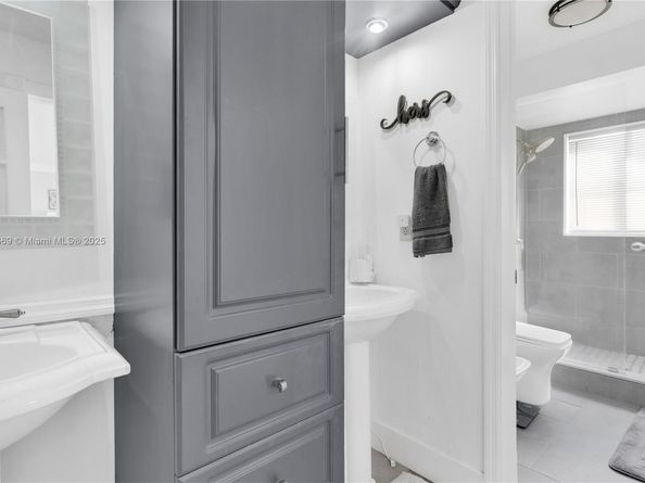 11126 SW 148th Pl, Miami FL 33196