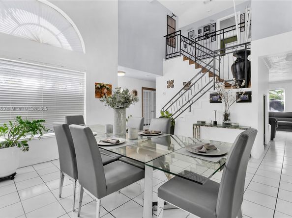 11126 SW 148th Pl, Miami FL 33196