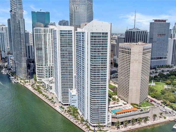 325 S Biscayne Blvd 1918, Miami FL 33131