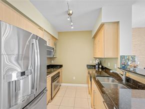 325 S Biscayne Blvd 1918, Miami FL 33131