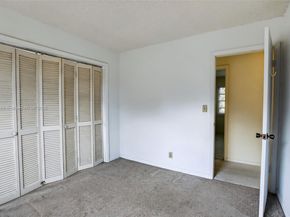 9331 NW 35th Mnr, Sunrise FL 33351