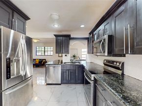 3920 NW 36th Ave, Lauderdale Lakes FL 33309