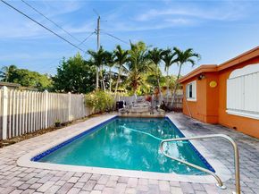 3920 NW 36th Ave, Lauderdale Lakes FL 33309
