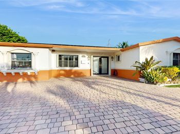 3920 NW 36th Ave