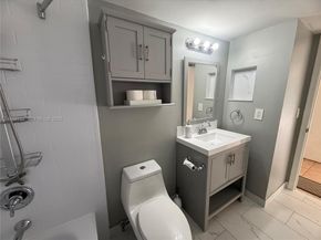 7521 W Sunrise Blvd A2, Plantation FL 33313