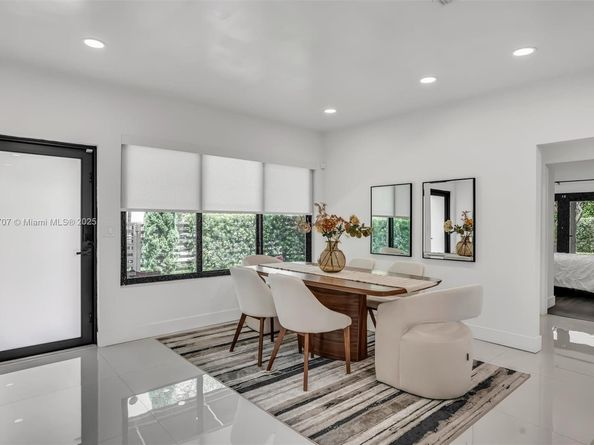 2484 SW 25 St, Miami FL 33133