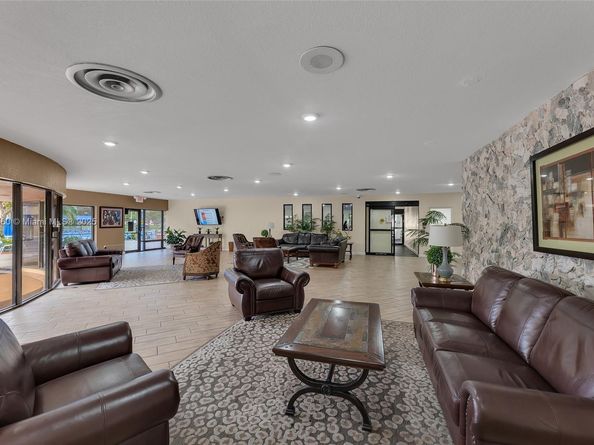 2793 NW 104th Ave 401, Sunrise FL 33322