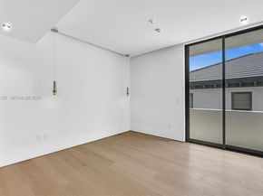 535 N Shore Dr, Miami Beach FL 33141
