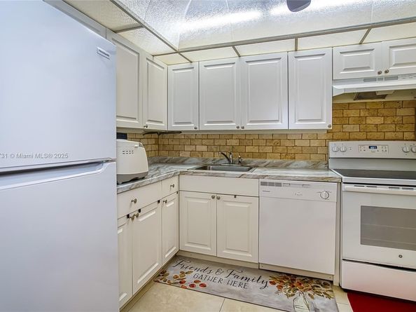 16851 NE 23rd Ave A319, North Miami Beach FL 33160