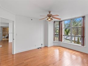 3600 Mystic Pointe Dr 310, Aventura FL 33180