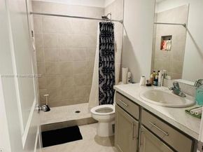 325 NE 1st Dr, Florida City FL 33034