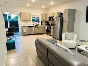 325 NE 1st Dr, Florida City FL 33034