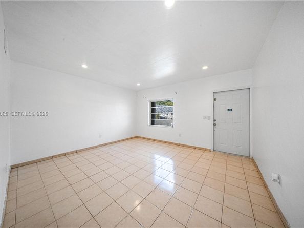 3330 SW 2nd St, Miami FL 33135