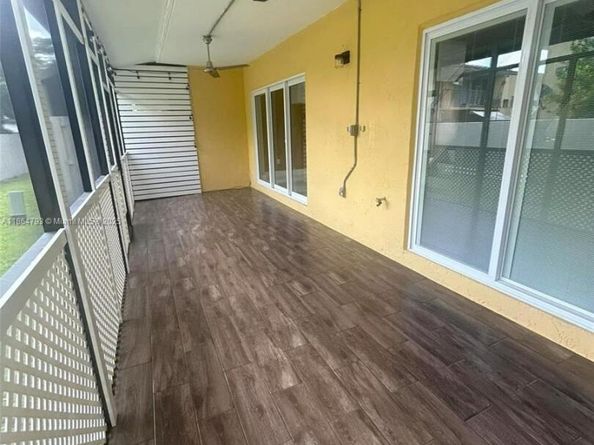 8310 SW 154th Ave 27, Miami FL 33193