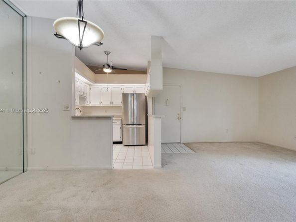 7745 Ashmont Cir 207, Tamarac FL 33321