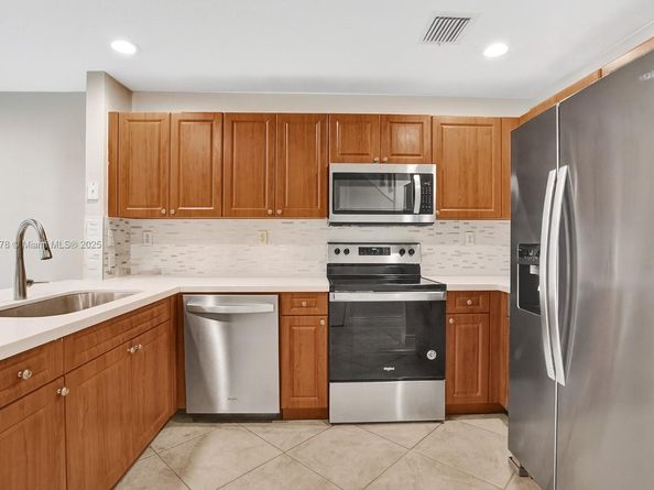 3186 SW 129th Ter 113, Miramar FL 33027