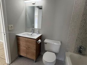 4705 NW 7th St 2037, Miami FL 33126