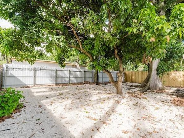 1007 NW 120th St, North Miami FL 33168