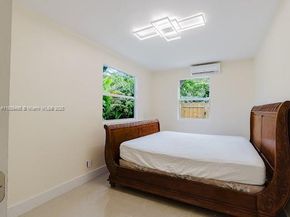 1007 NW 120th St, North Miami FL 33168