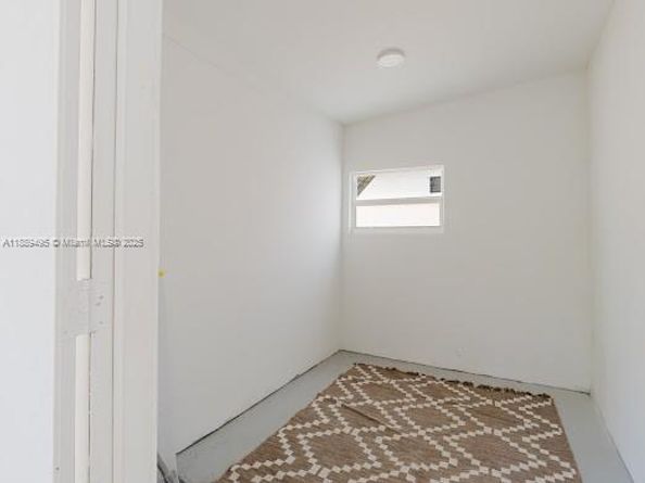 1007 NW 120th St, North Miami FL 33168