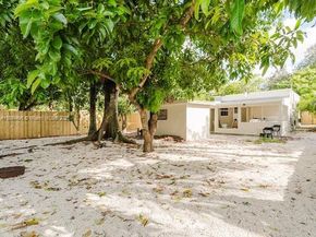 1007 NW 120th St, North Miami FL 33168