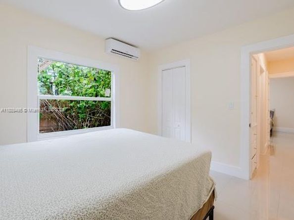 1007 NW 120th St, North Miami FL 33168