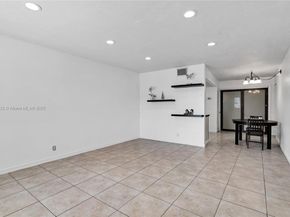 2175 NE 56th St 107, Fort Lauderdale FL 33308