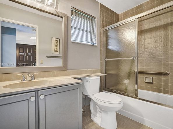 6139 Sunrise Pointe Ct A, Delray Beach FL 33484