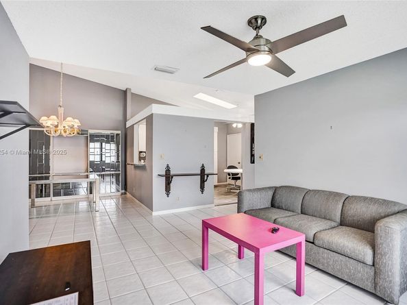 6139 Sunrise Pointe Ct A, Delray Beach FL 33484