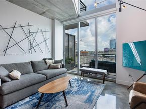 690 SW 1st Ct 1005, Miami FL 33130