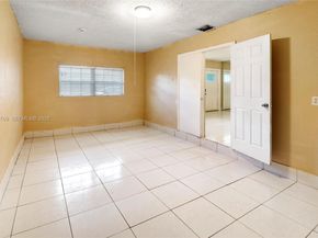6120 SW 19th St, North Lauderdale FL 33068