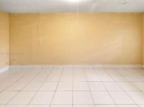 6120 SW 19th St, North Lauderdale FL 33068