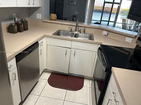 311 SW 120th Ave 311, Pembroke Pines FL 33025